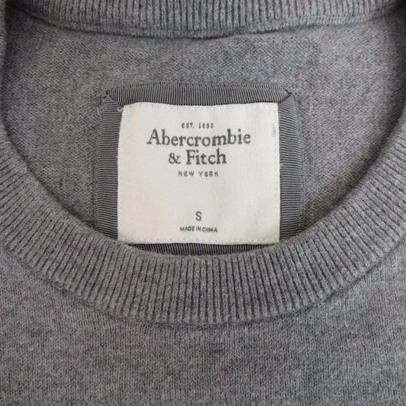 Abercrombie Cropped Sweater Size Small Top Gray - Picture 4 of 4